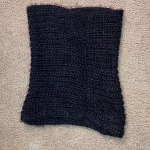 Knit scarf